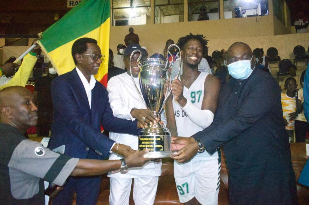 Coupe du Sénégal messieurs : l’AS Douanes remporte son 8ème trophée