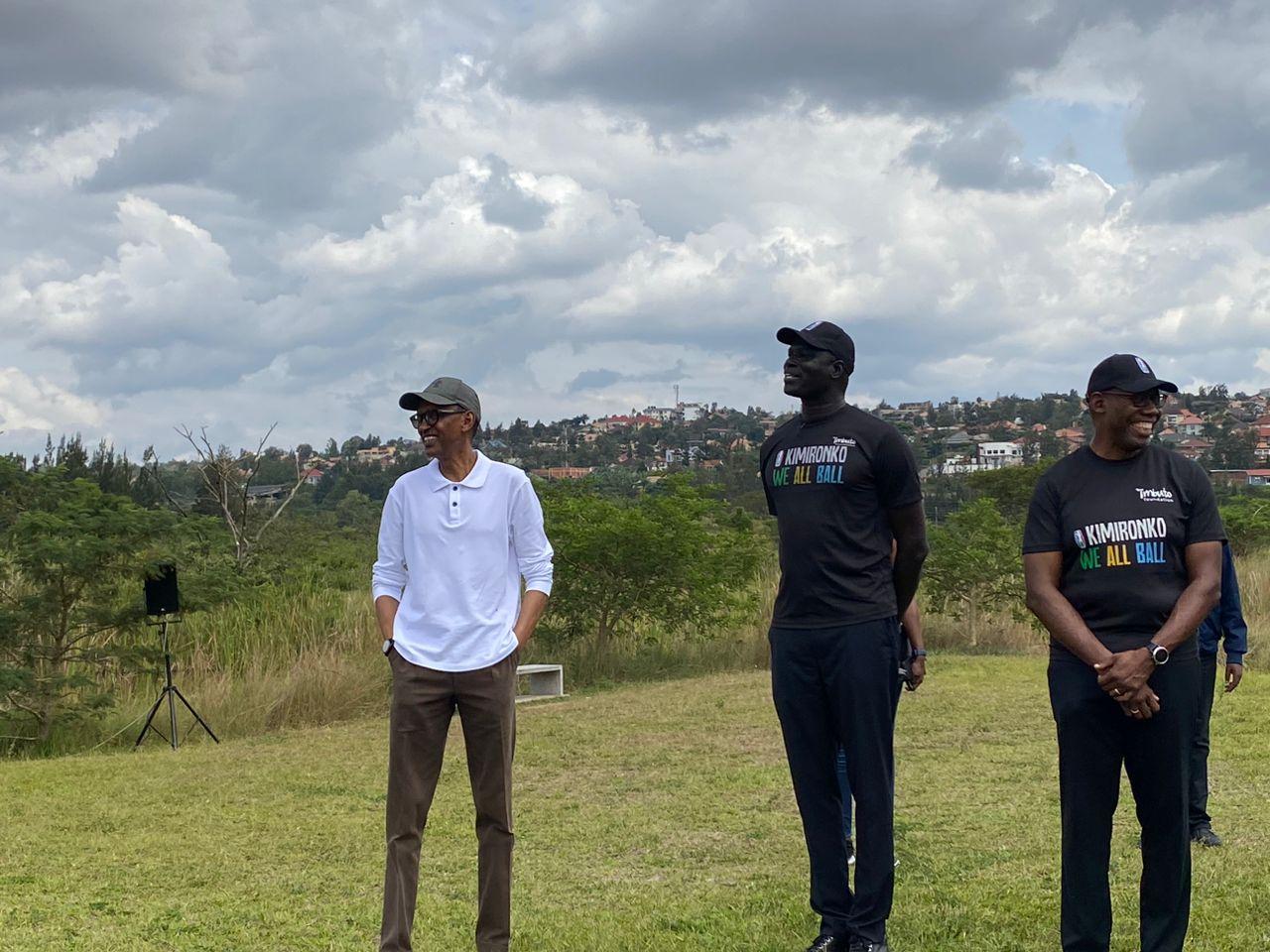 BAL 2023 - Umuganda : Paul Kagame et Gallo Fall engagés pour la sauvegarde de l’environnement