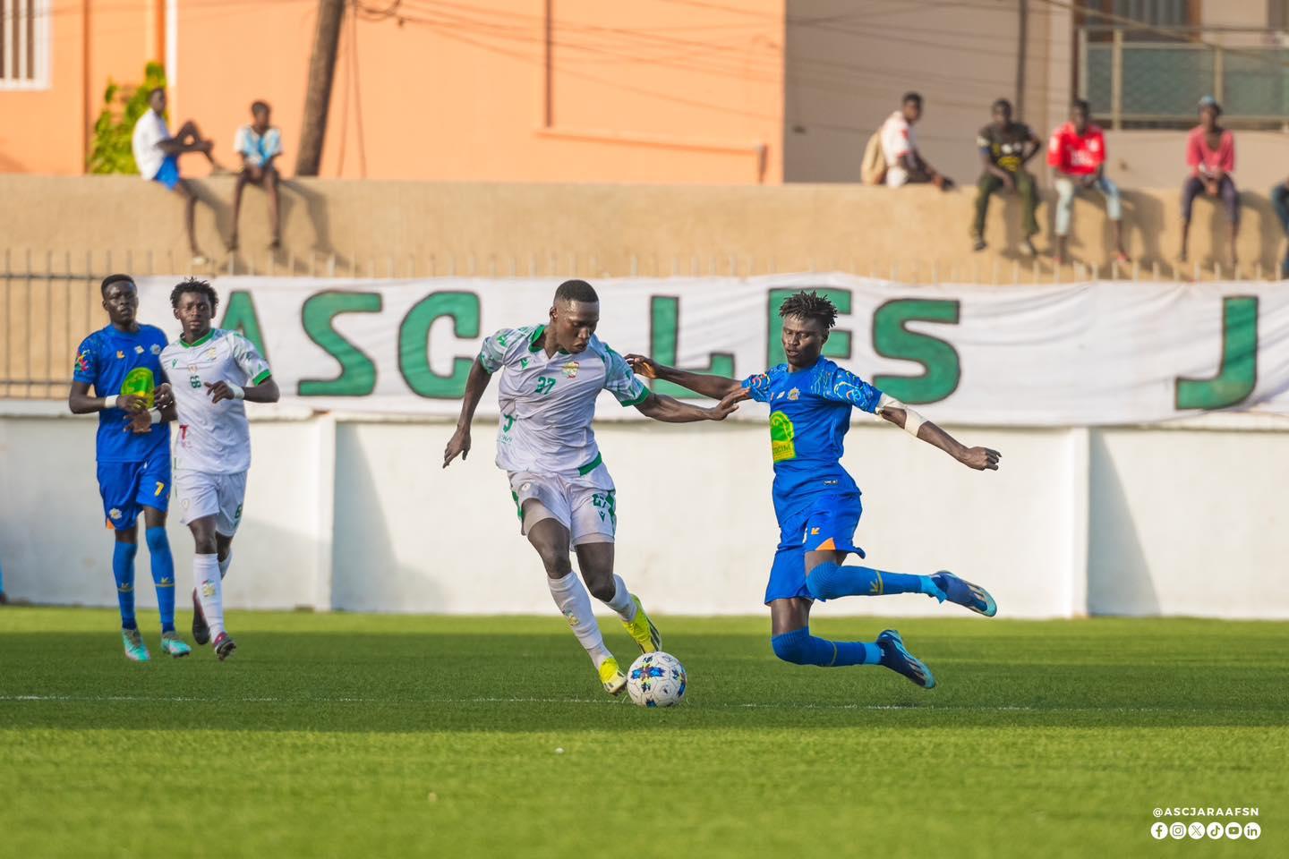 Coupes africaines des clubs : Stade d\'Abidjan pour TFC, East End Lions FC pour Jaraaf